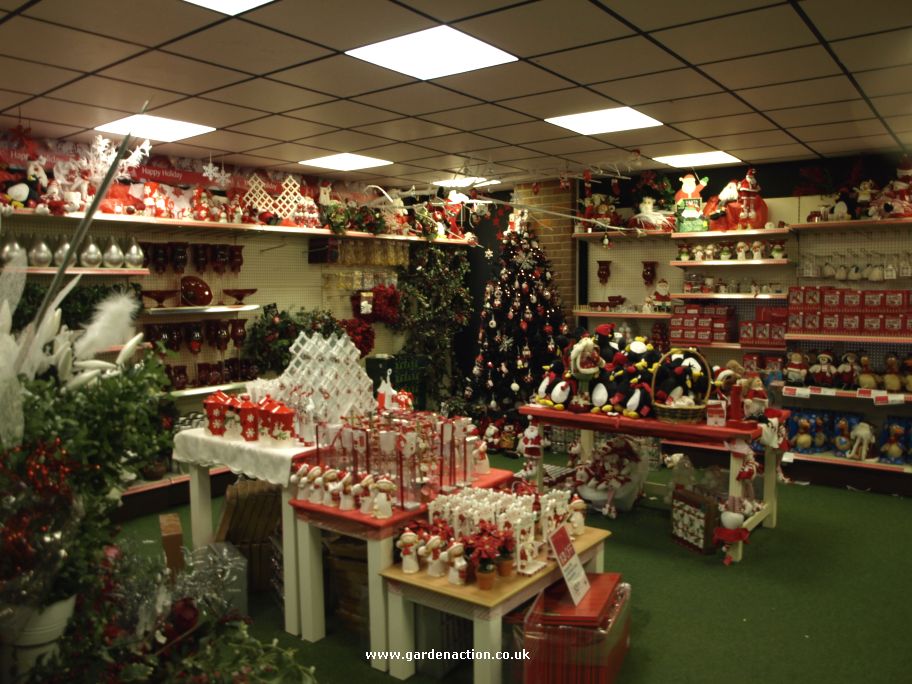 Christmas shopping and santa's grotto at Worlds End Garden Centre ...